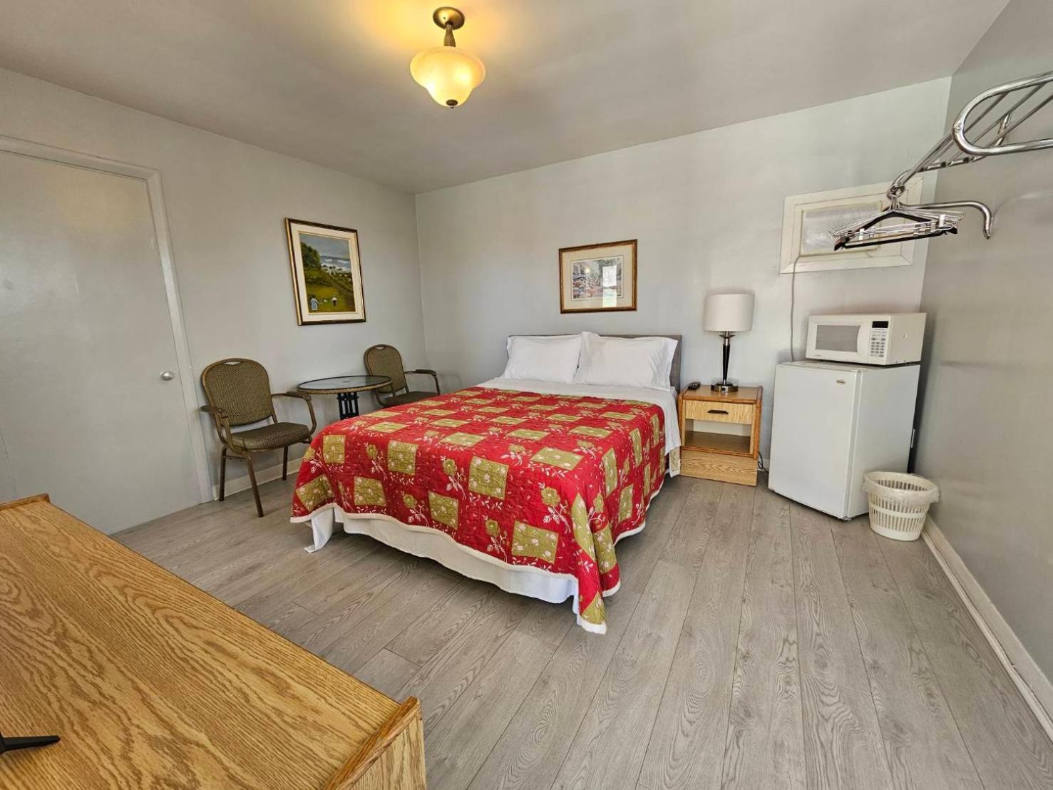 Motel Saint-Hilaire Mont-Saint-Hilaire Exterior foto